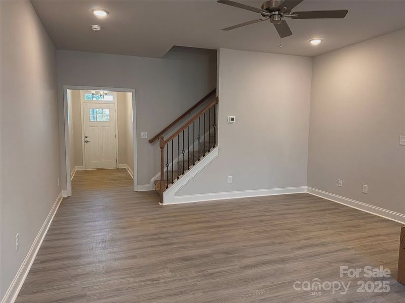 Spacious, unfurnished interior of a new home in Pine Trace, Gastonia (Image 7).