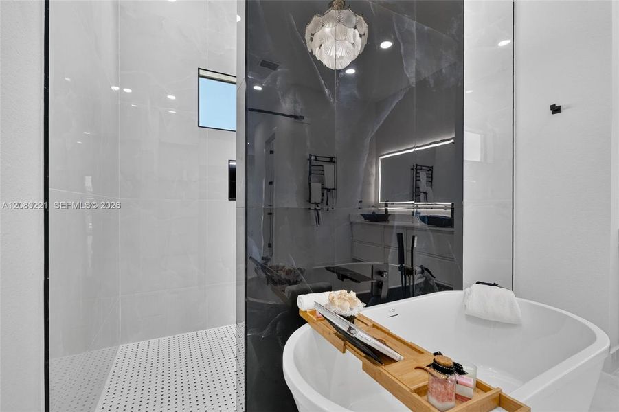 Furnished interior view inside a new home in , Cape Coral (Image 54).