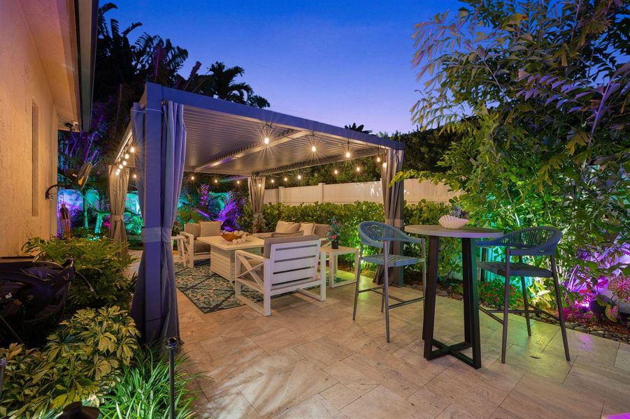 82-web-or-mls-Twilight 2500 NE 14th St F