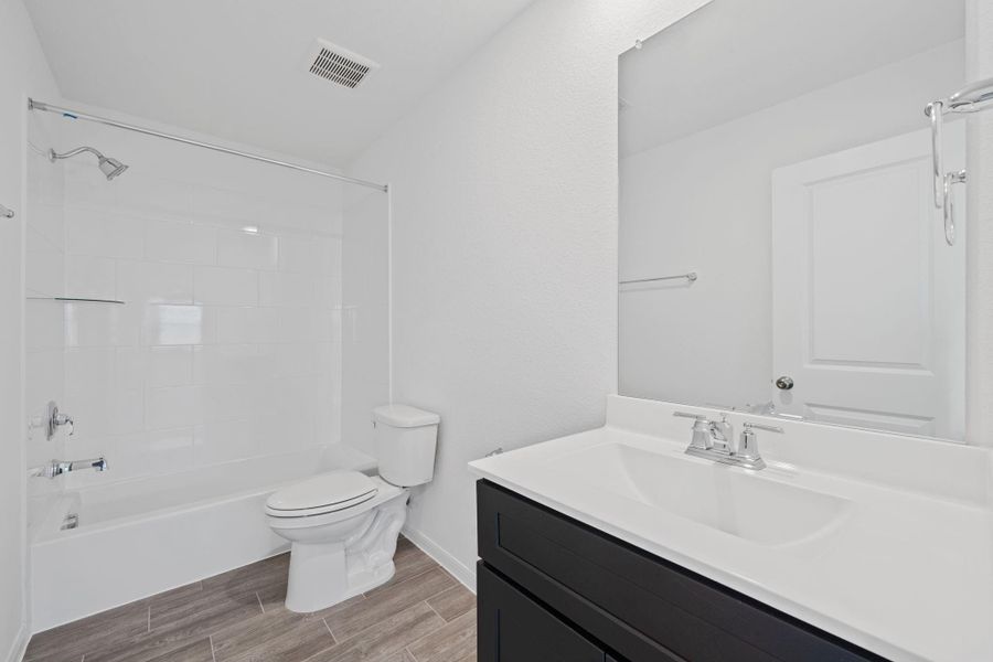 Image 22 of a home in Bay Creek.