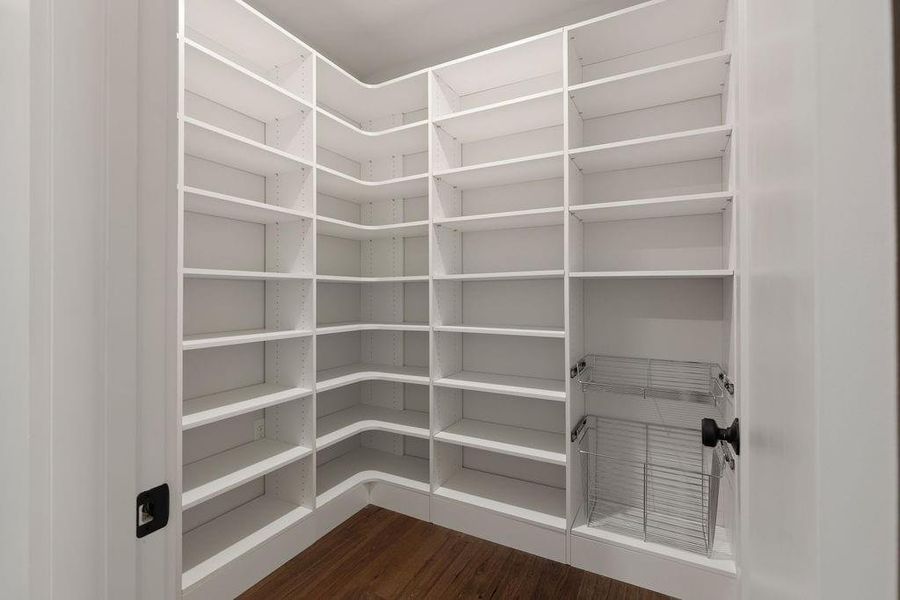 Spacious, unfurnished interior of a new home in Aster, Roswell (Image 65).