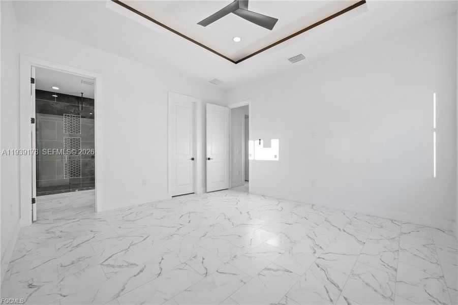 Spacious, unfurnished interior of a new home in , Labelle (Image 29).