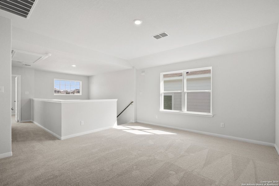 Spacious, unfurnished interior of a new home in Timber Creek, San Antonio (Image 25). Spacious, unfurnished interior of a new home in Timber Creek, San Antonio (Image 25).