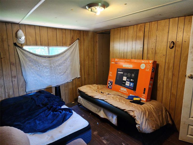 Furnished interior view inside a new home in , Cleburne (Image 4).