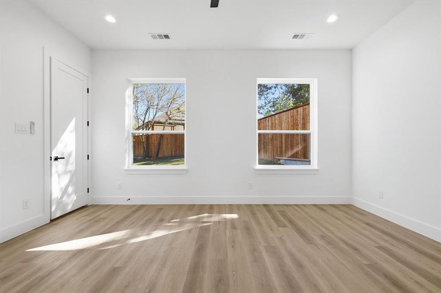 Spacious, unfurnished interior of a new home in , Dallas (Image 20). Spacious, unfurnished interior of a new home in , Dallas (Image 20).