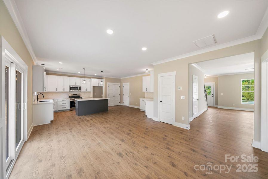 Spacious, unfurnished interior of a new home in , Monroe (Image 21).