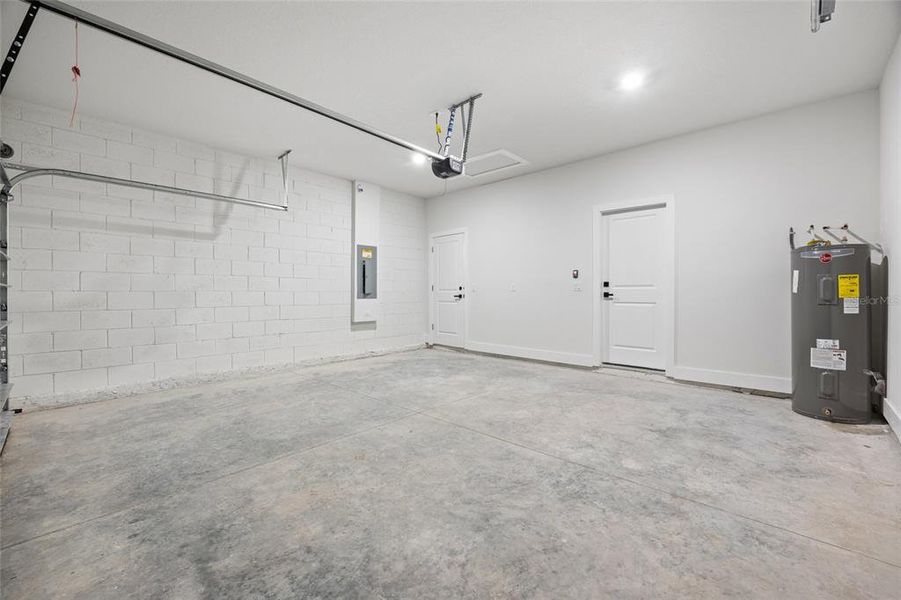 Spacious, unfurnished interior of a new home in , Citrus Springs (Image 22). Spacious, unfurnished interior of a new home in , Citrus Springs (Image 22).