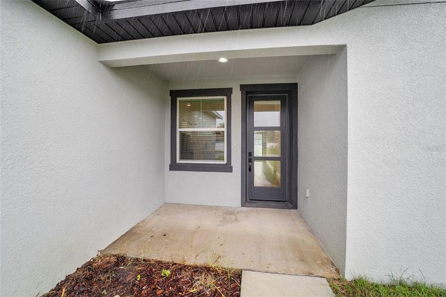 Exterior details and patio area of a home in , Ocala (Image 24). Exterior details and patio area of a home in , Ocala (Image 24).