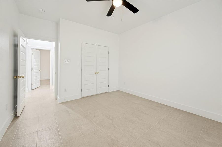 Spacious, unfurnished interior of a new home in , Fort Worth (Image 22).