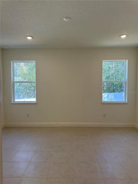 Spacious, unfurnished interior of a new home in Citrus Springs, Citrus Springs (Image 14).