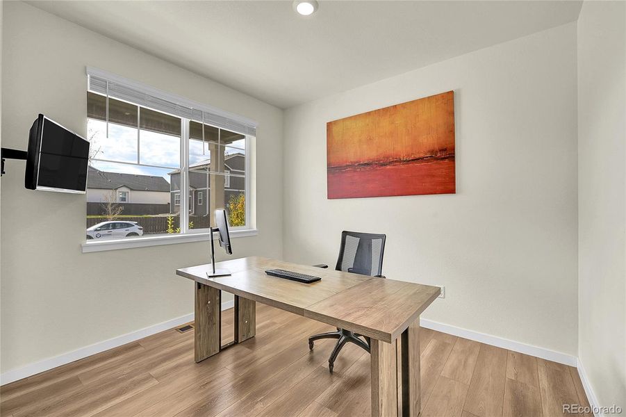Furnished interior view inside a new home in Settlers Crossing, Commerce City (Image 5).