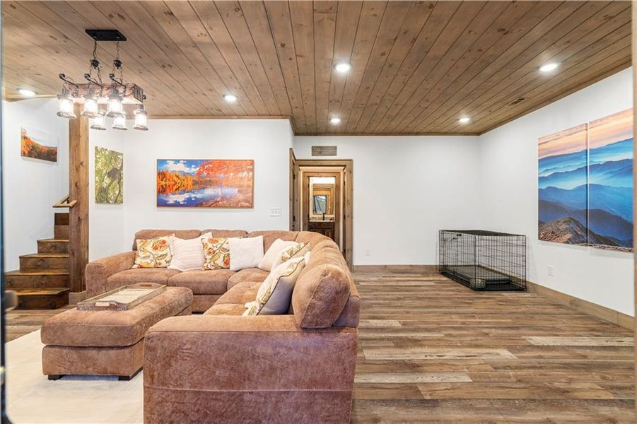 Image 70 of a home in .