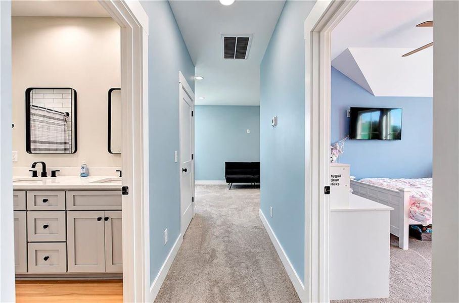 Furnished interior view inside a new home in , Calhoun (Image 58).