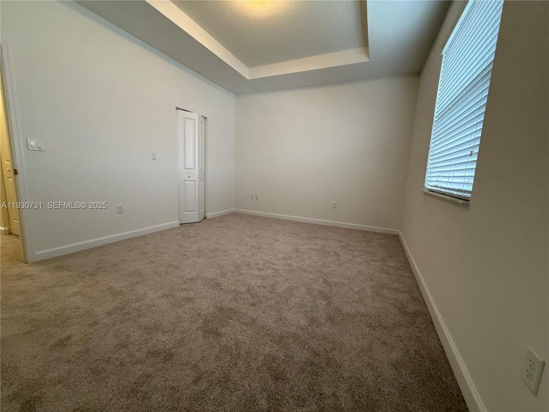 Spacious, unfurnished interior of a new home in , Homestead (Image 14).