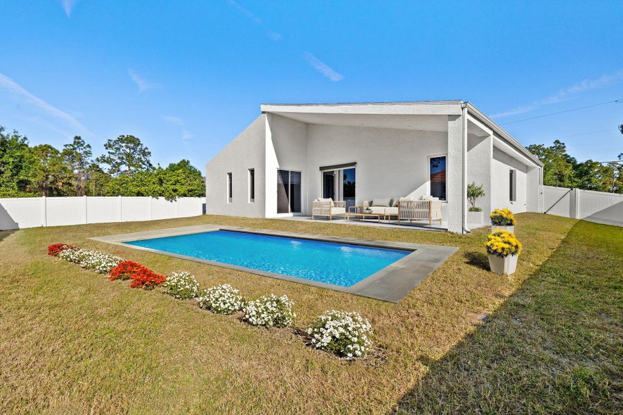 Exterior details and patio area of a home in , Lehigh Acres (Image 3).