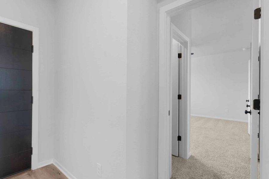 Spacious, unfurnished interior of a new home in Nolina, Georgetown (Image 23).