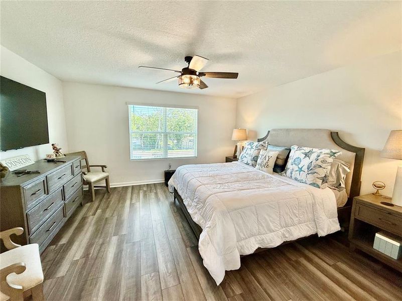 Furnished interior view inside a new home in , Gibsonton (Image 16).