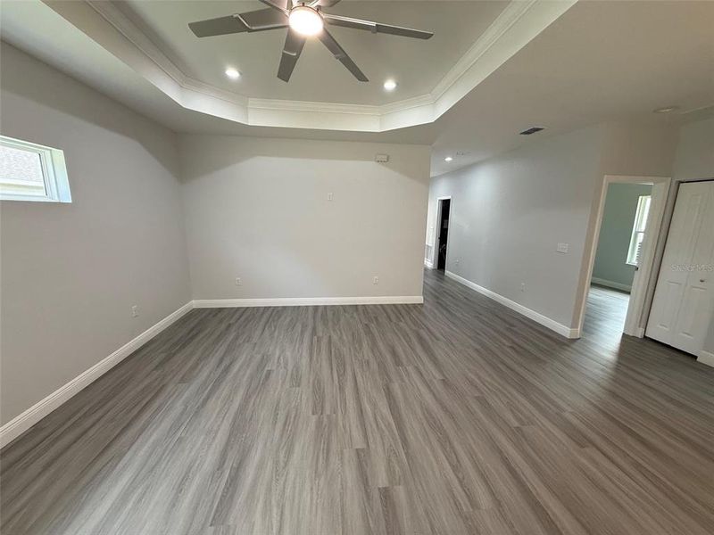 Spacious, unfurnished interior of a new home in , Gainesville (Image 11).