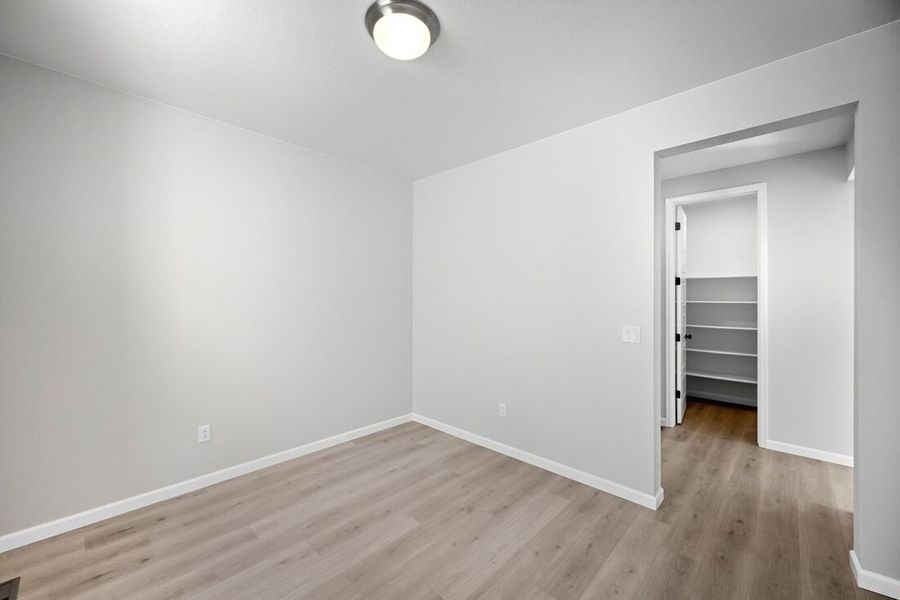 Spacious, unfurnished interior of a new home in Macanta, Castle Rock (Image 13).