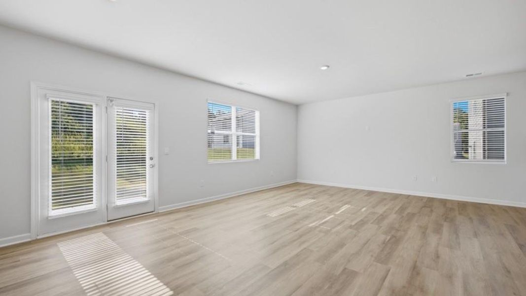 Spacious, unfurnished interior of a new home in Oconee Overlook, Gainesville (Image 30). Spacious, unfurnished interior of a new home in Oconee Overlook, Gainesville (Image 30).