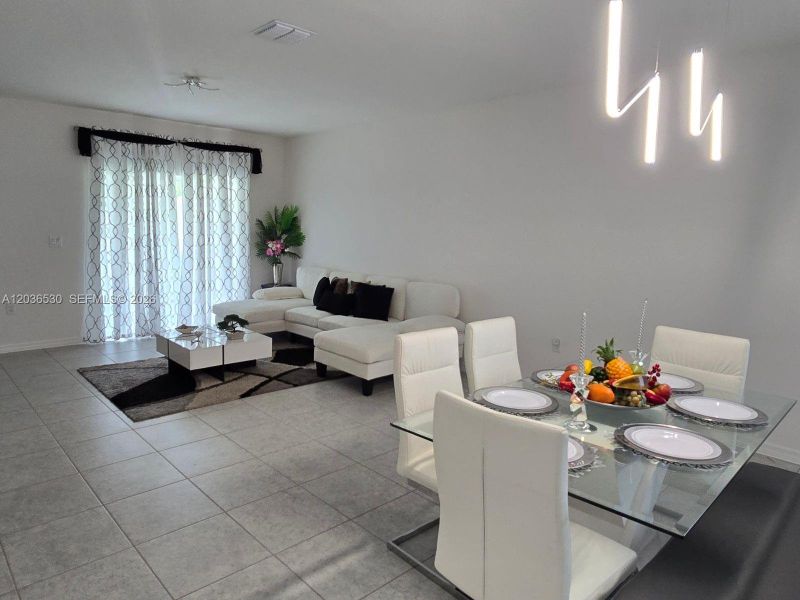 Furnished interior view inside a new home in Hammock Reserve, Haines City (Image 14).