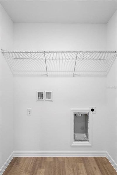 Spacious, unfurnished interior of a new home in , Eustis (Image 25).