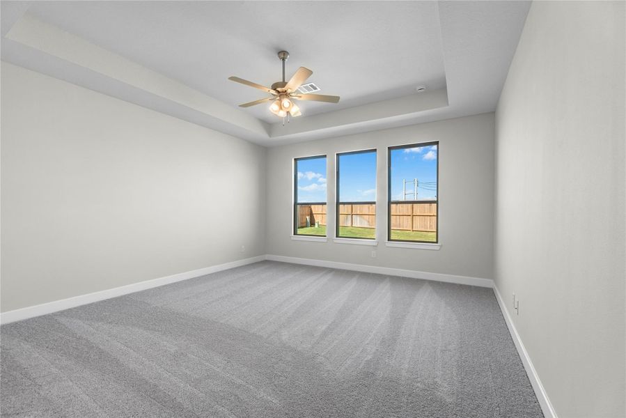 Spacious, unfurnished interior of a new home in Grange, Katy (Image 11).