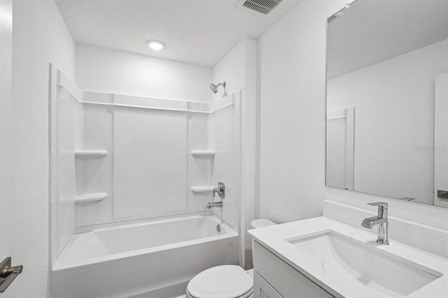Furnished interior view inside a new home in , Umatilla (Image 7).