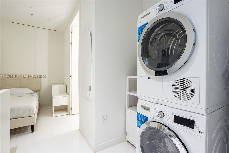 Close-up of interior finishes inside a home in Aston Martin Residences, Miami (Image 19). Close-up of interior finishes inside a home in Aston Martin Residences, Miami (Image 19).