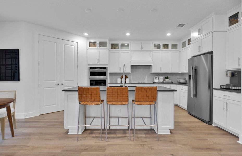 Representative furnished interior of a home built from the Merlot Grand by Pulte Homes in Terrapin Creek, Jacksonville (Image 27).