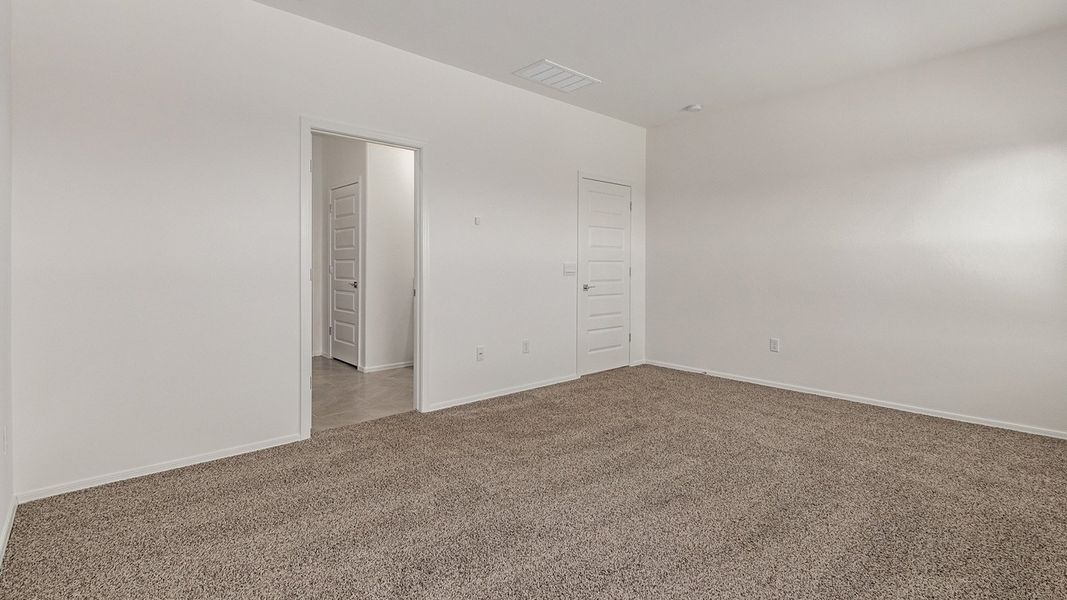 Spacious, unfurnished interior of a new home in Barnett Village, Marana (Image 29).