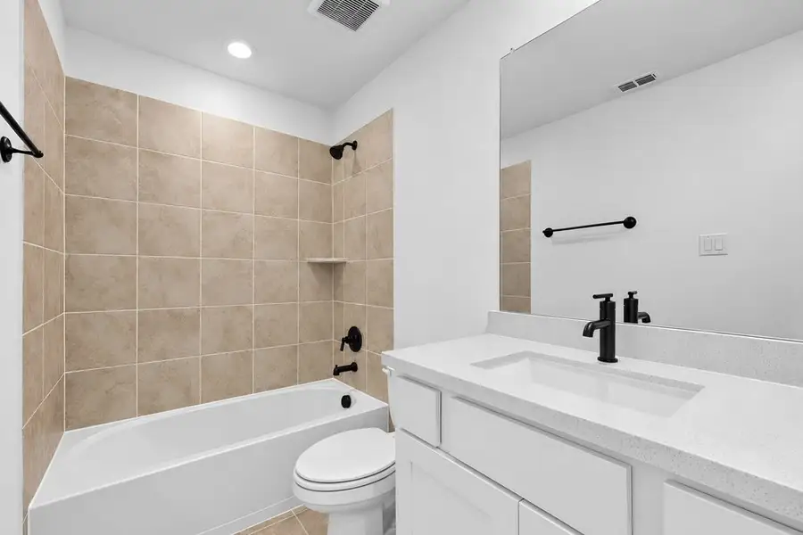 Furnished interior view inside a new home in Cross Creek Meadows, Celina (Image 12).