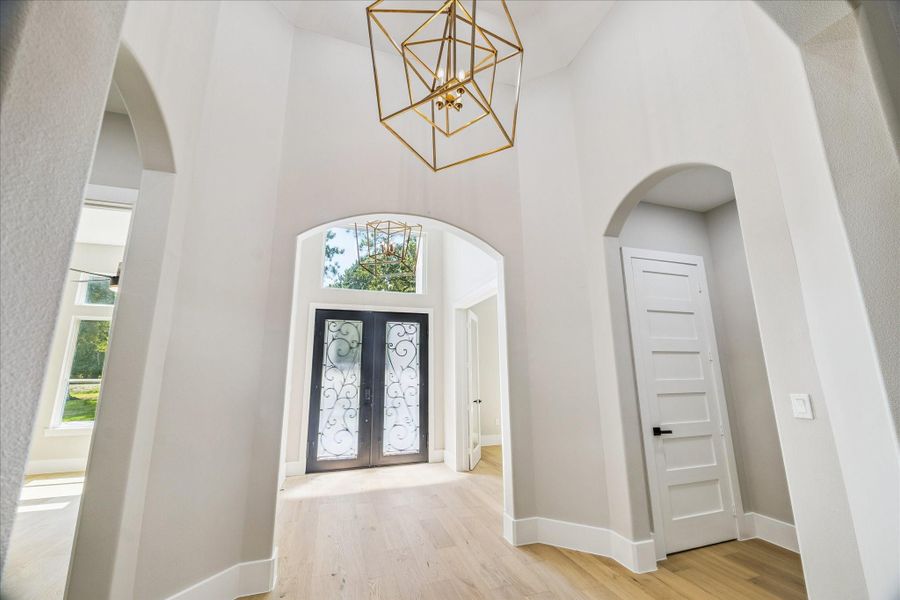 Spacious, unfurnished interior of a new home in , Montgomery (Image 19).