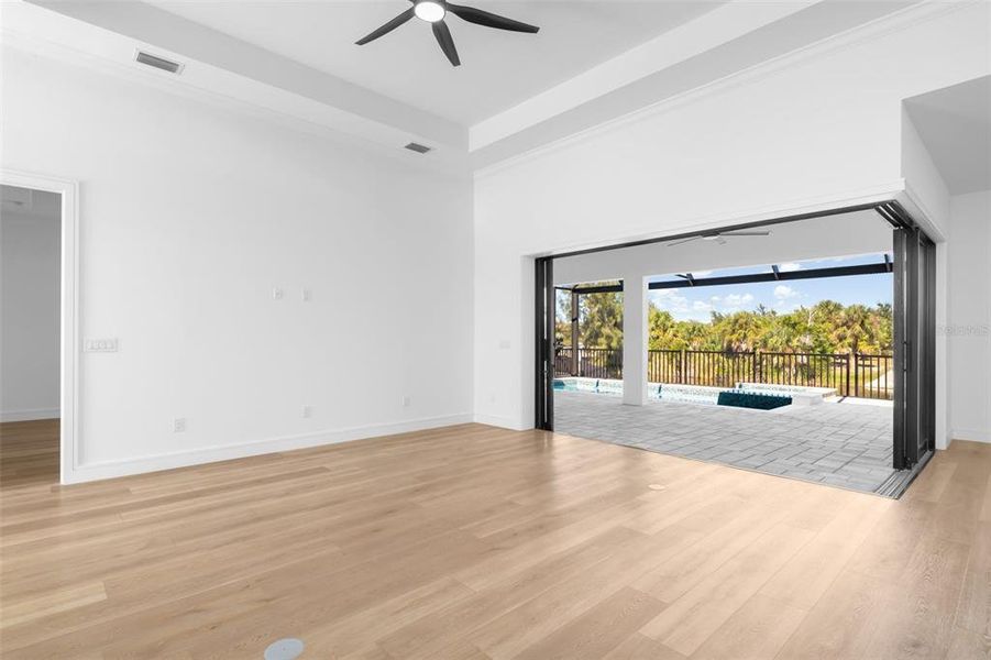 Spacious, unfurnished interior of a new home in , Port Charlotte (Image 26).