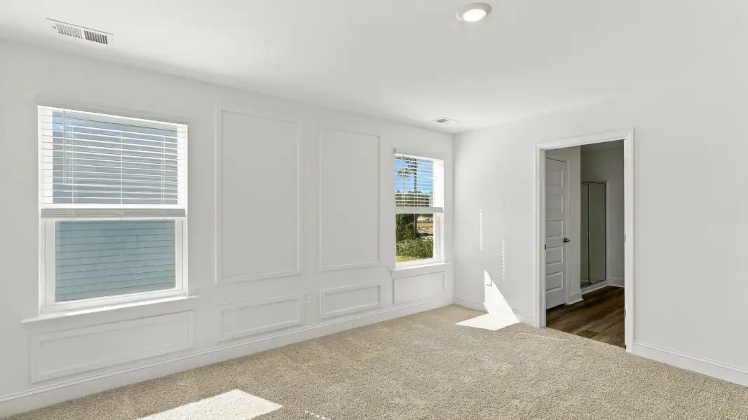 Spacious, unfurnished interior of a new home in The Lakes at North Glynn, Brunswick (Image 16).