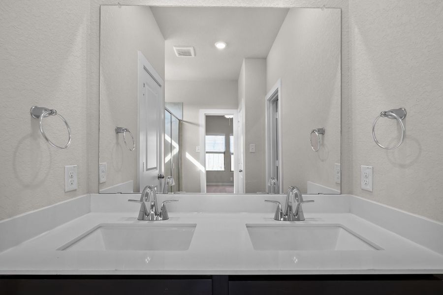 4br New Home in San Antonio, TX.  - Slide 17