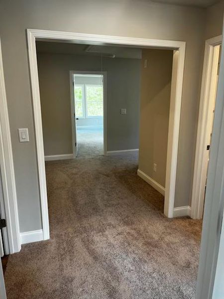 Spacious, unfurnished interior of a new home in Riversong, Duluth (Image 11).