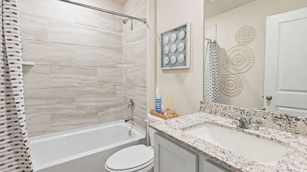 Furnished interior view inside a new home in Fisher's Cove, Aransas Pass (Image 10).