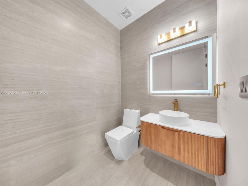 Furnished interior view inside a new home in , Hollywood (Image 16).