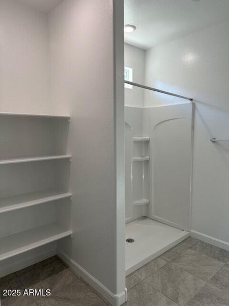 Lot 21 Cali 16 Lot 21 Cali 16