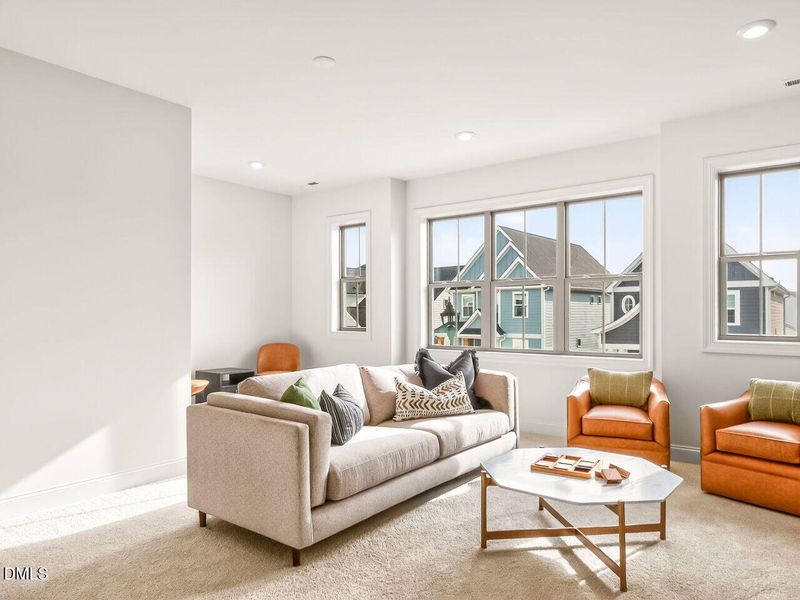 030-1280x960-bonus-room