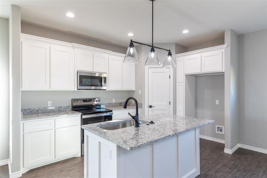 Furnished interior view inside a new home in , Abilene (Image 5).