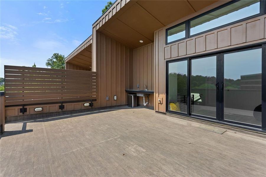Exterior details and patio area of a home in , Atlanta (Image 27).