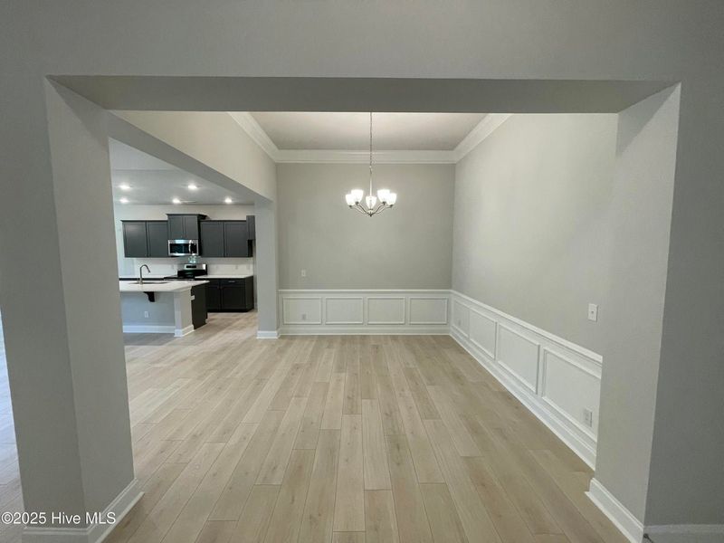Spacious, unfurnished interior of a new home in Wood Creek, Leland (Image 7).