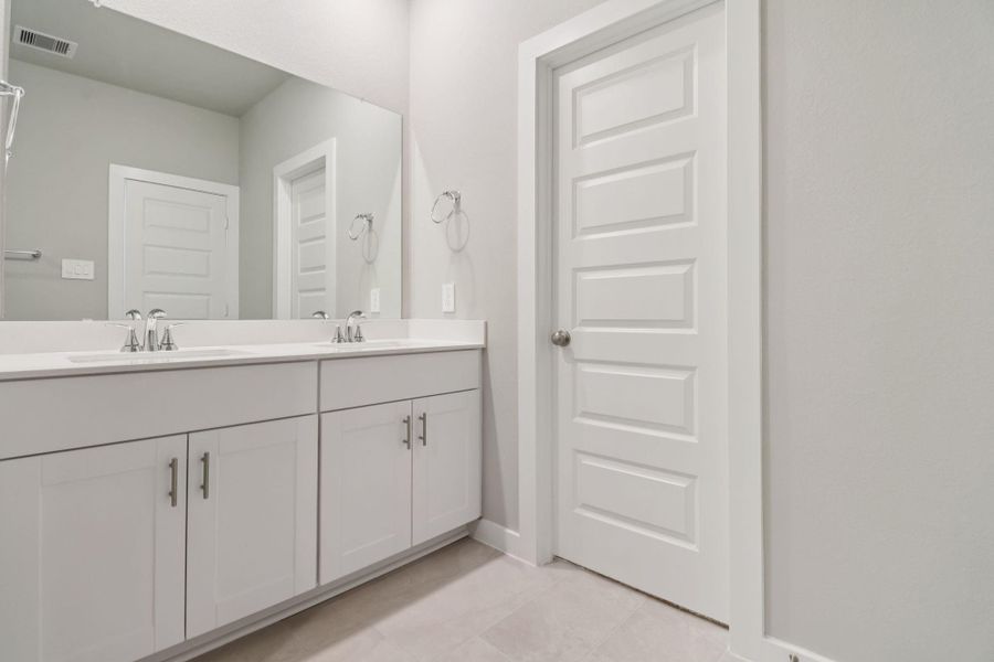 Furnished interior view inside a new home in Cole Creek Crossing, Houston (Image 10).