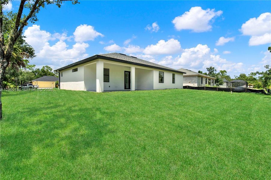 Great back yard! Great back yard!