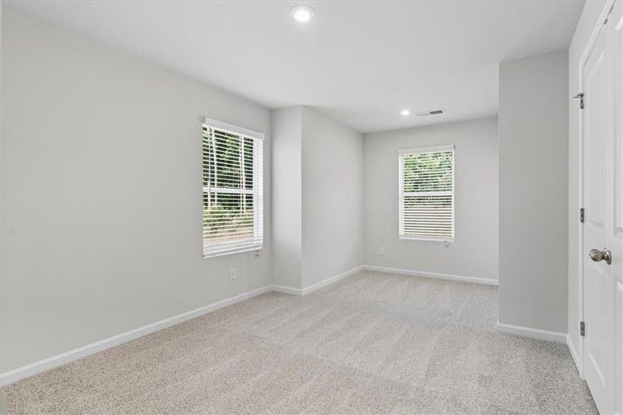 Spacious, unfurnished interior of a new home in Park Center Pointe, Austell (Image 25).