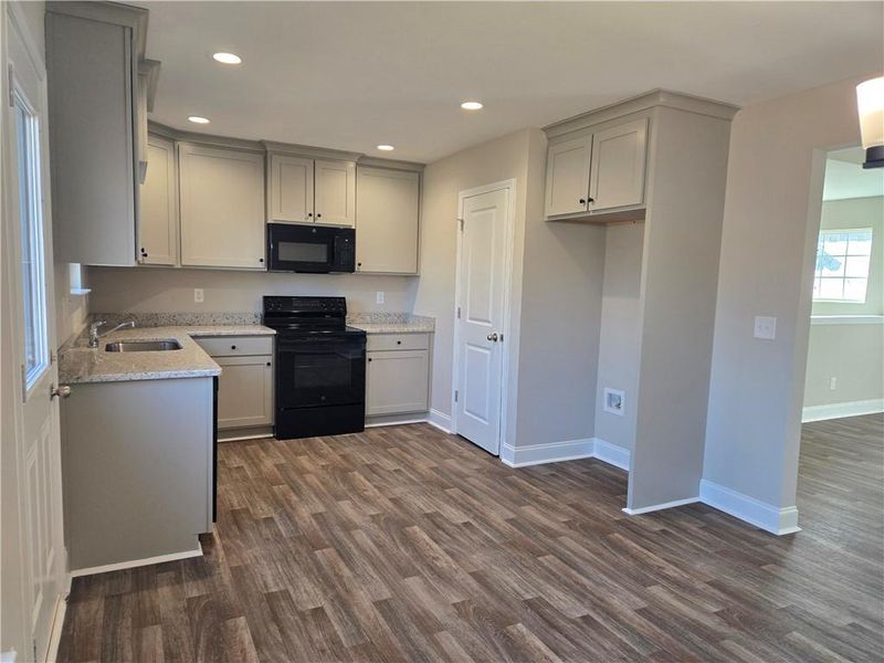 Image 43 of a home in .