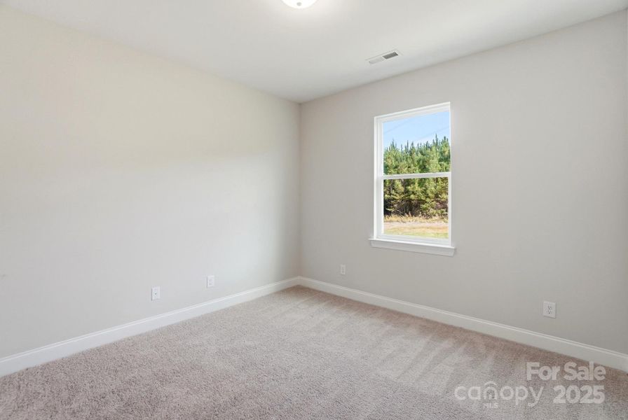 Spacious, unfurnished interior of a new home in The Enclave at Laurelbrook, Sherrills Ford (Image 33).