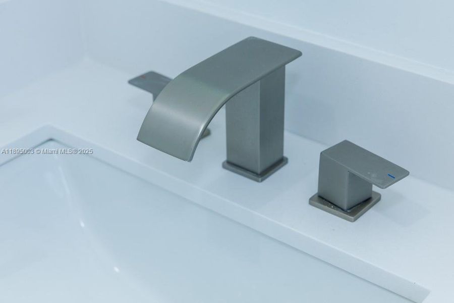 Image 59 of a home in .